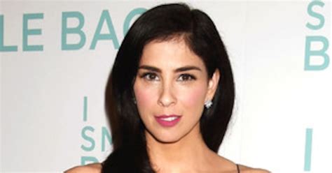 sarah silverman sexy pictures|Whoa! Sarah Silverman Flaunts Crazy Cleavage